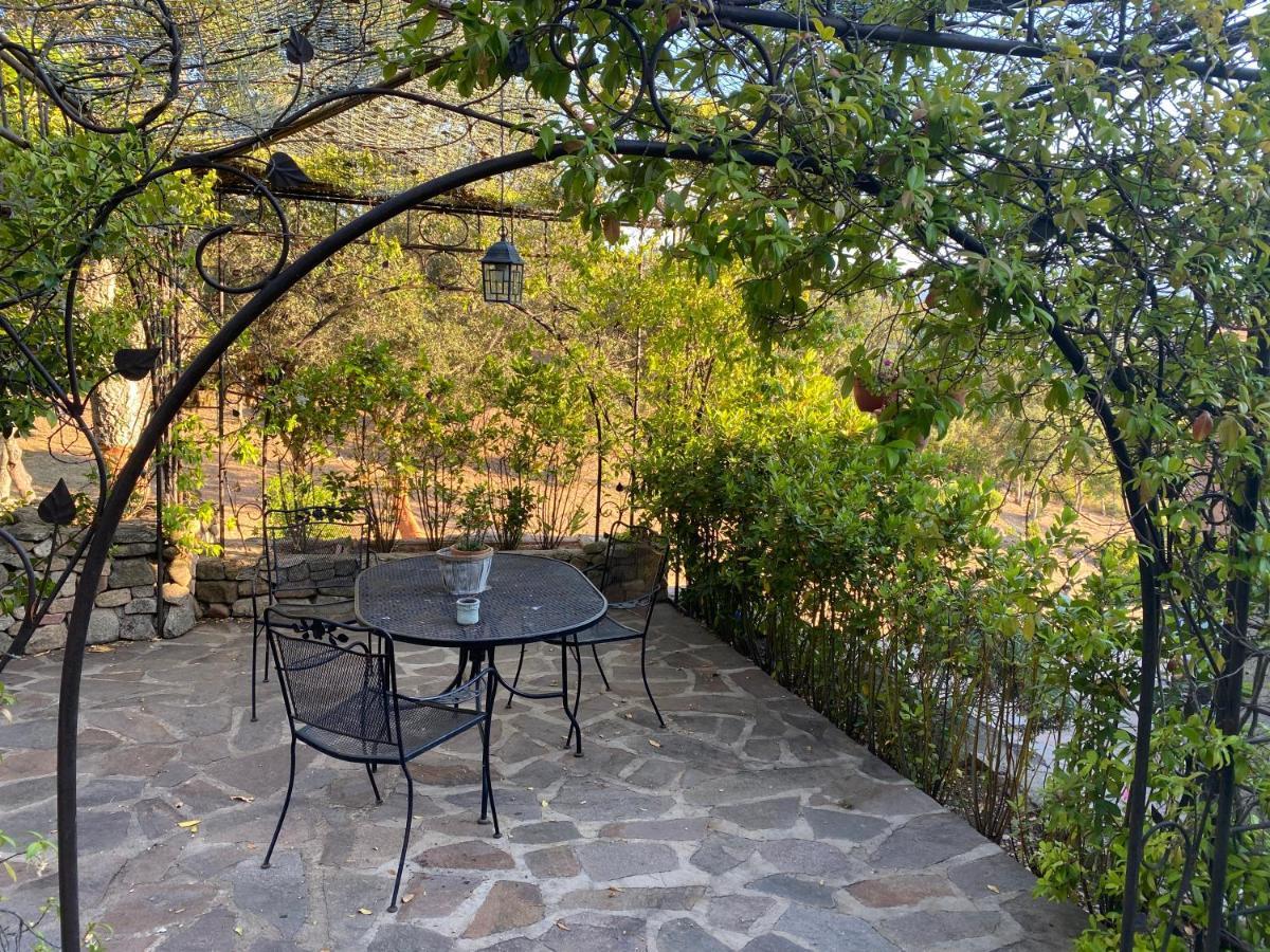 Li Paduleddi Country Guest House Ольбия Экстерьер фото